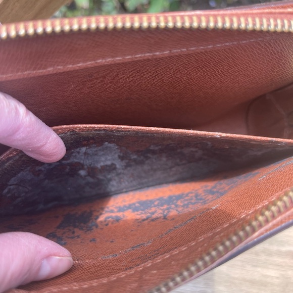 Authentic LOUIS VUITTON  Pochette Orsay Monogram Canvas. - Picture 8 of 8